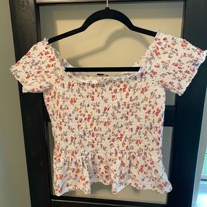 American Eagle smocked floral top